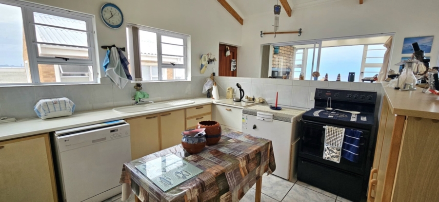 5 Bedroom Property for Sale in Franskraal Western Cape